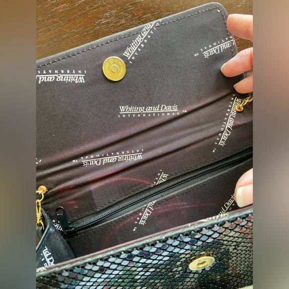 Vintage WHITING and DAVIS INTERNATIONAL Black Mesh Medium Handbag - Picture 8 of 13